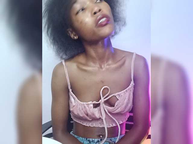 sumeyhia live cam on BongaCams