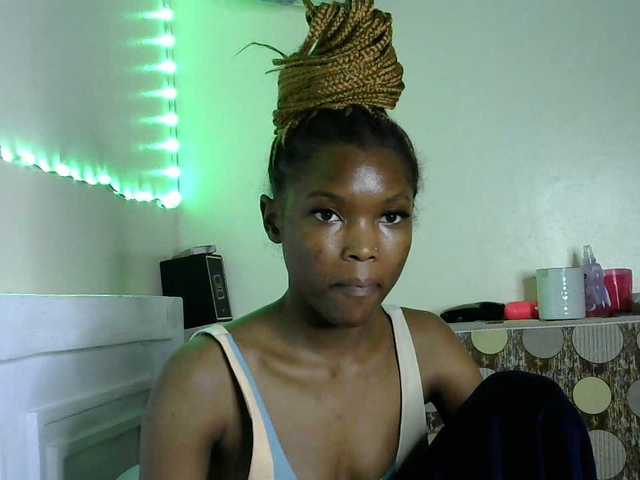 sumeyhia live cam on BongaCams