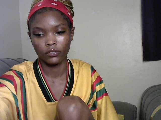 sumeyhia live cam on BongaCams