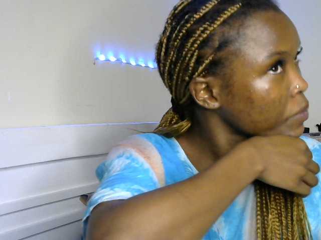 sumeyhia live cam on BongaCams