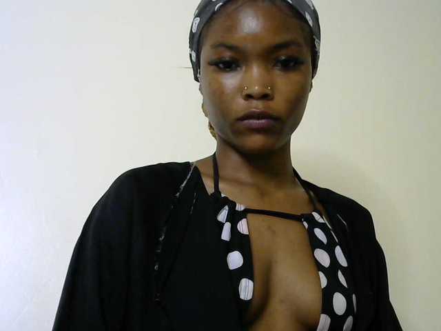 sumeyhia live cam on BongaCams