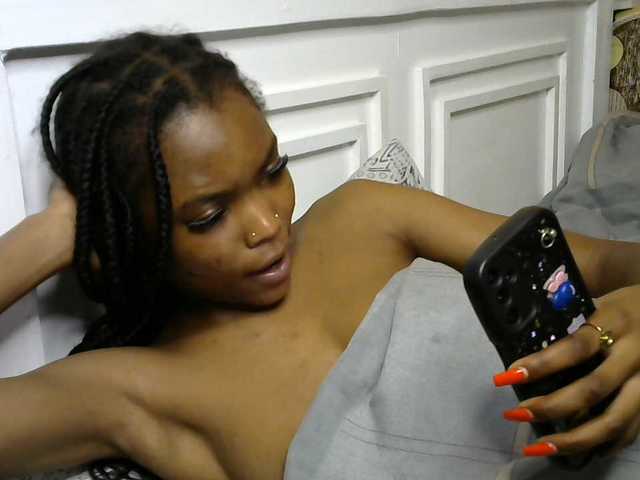 sumeyhia live cam on BongaCams