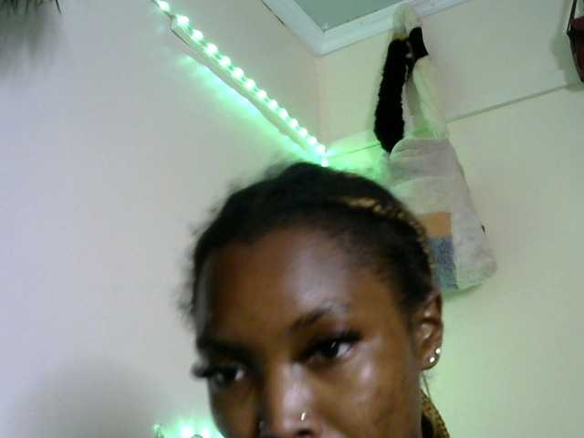 sumeyhia live cam on BongaCams
