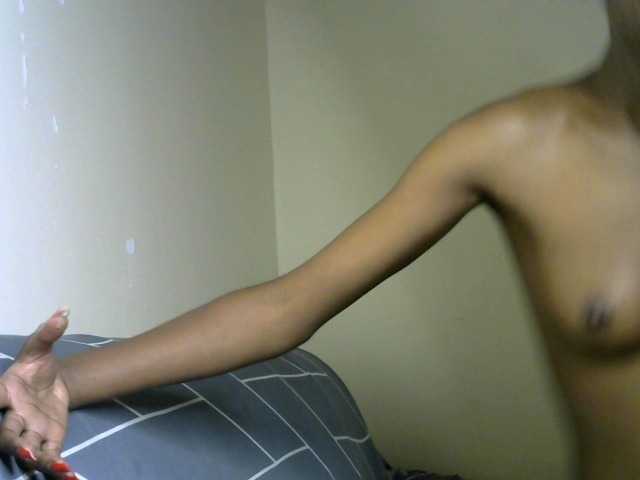 sumeyhia live cam on BongaCams