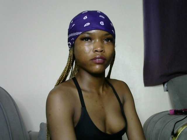 sumeyhia live cam on BongaCams