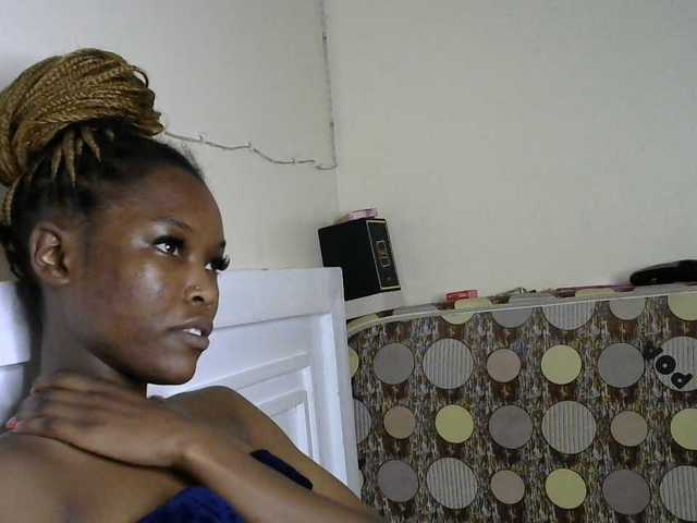sumeyhia live cam on BongaCams