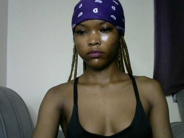sumeyhia live cam on BongaCams