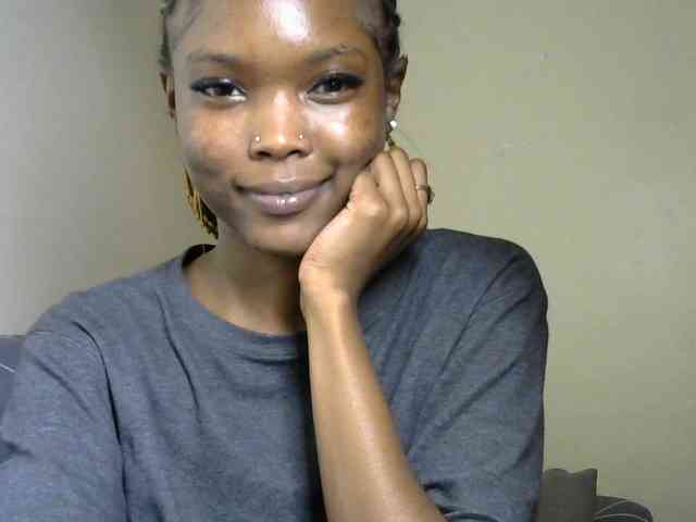 Sumeyhia's cam show statistics and live stream