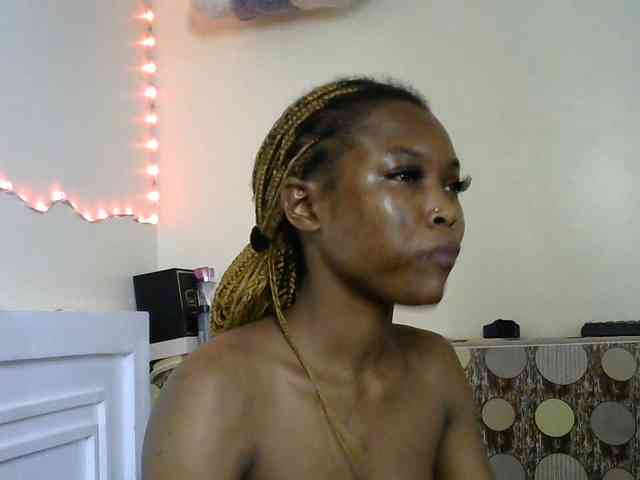sumeyhia Live Webcam on BongaCams