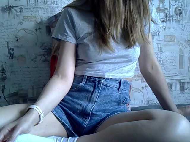 le modèle Liza-Cat est en webcam porno dans un show sur le site bongacams, il possède les tags suivants: White/Caucasian,Blonde,Trimmed