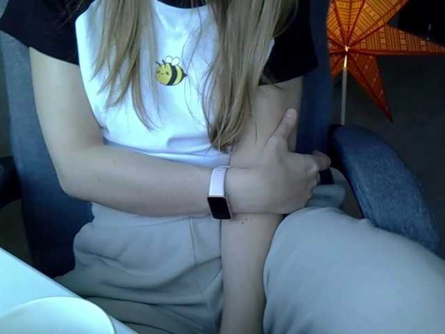 Liza-Cat-1625 live cam on BongaCams