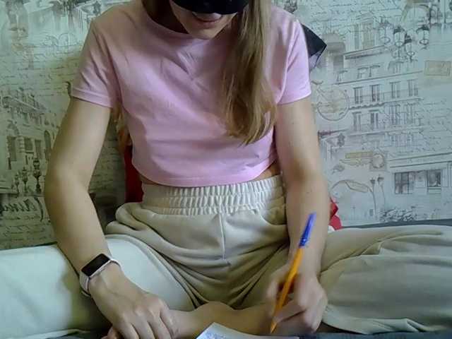 Liza-Cat-1625 live cam on BongaCams