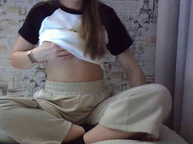 Liza-Cat-1625 Live Webcam on BongaCams