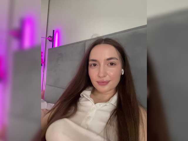 ChloeMeow live webcam show