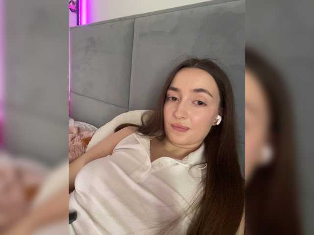 ChloeMeow live webcam show