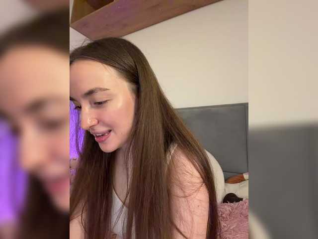 ChloeMeow live webcam show