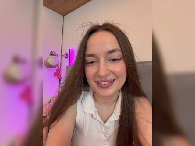 ChloeMeow live webcam show