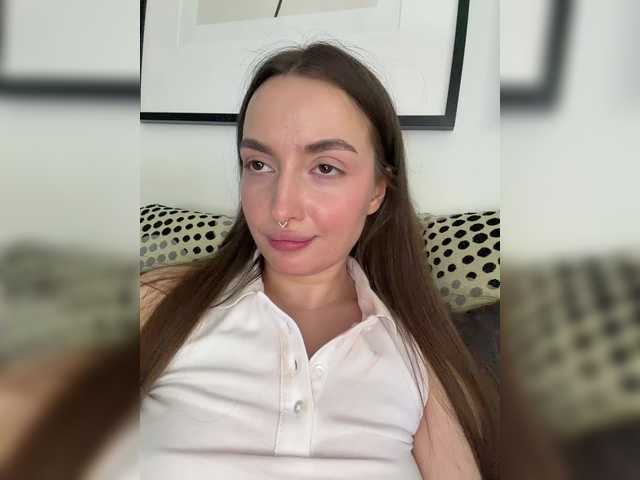 ChloeMeow's BongaCams show and profile