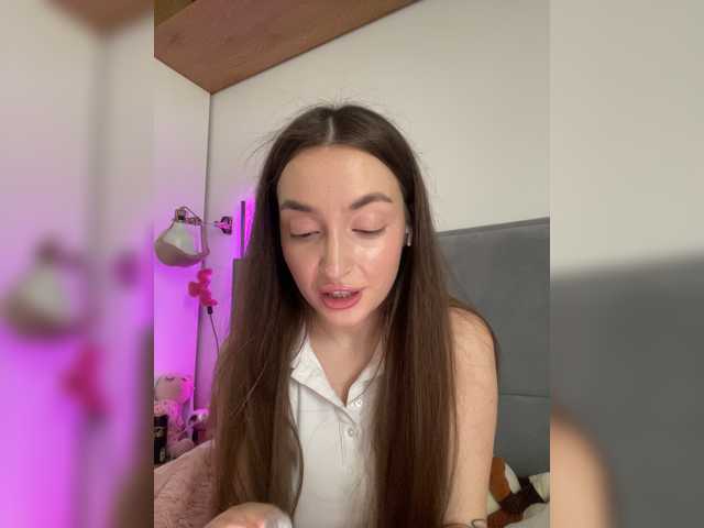 ChloeMeow live webcam show