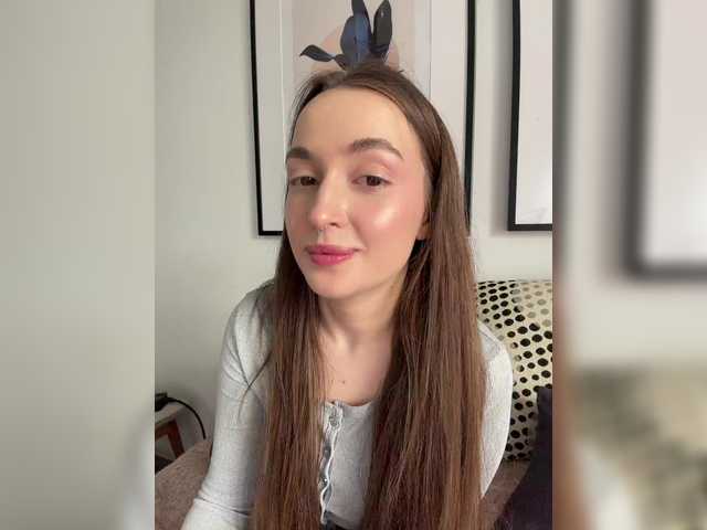 ChloeMeow's BongaCams show and profile