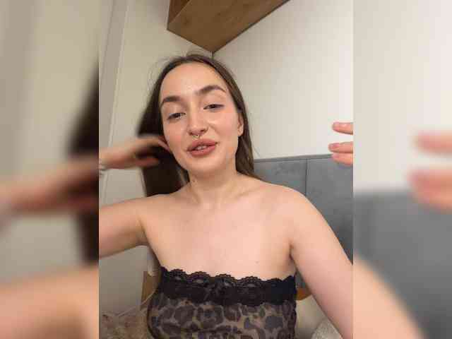 ChloeMeow webcam