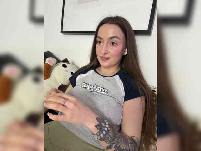 ChloeMeow webcam