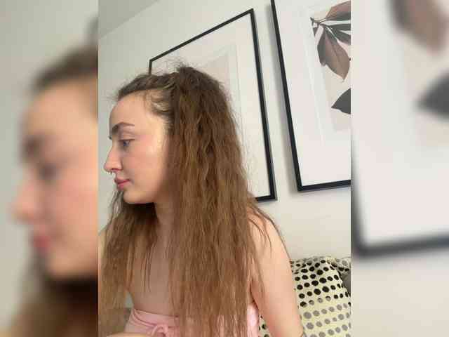 ChloeMeow webcam