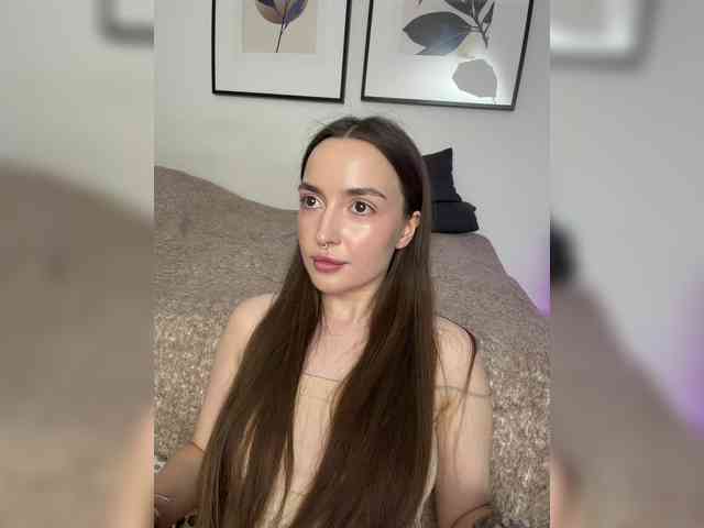 ChloeMeow webcam
