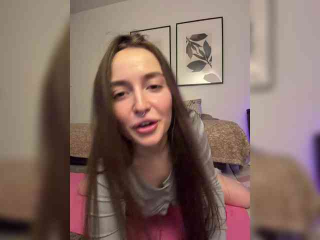 ChloeMeow webcam