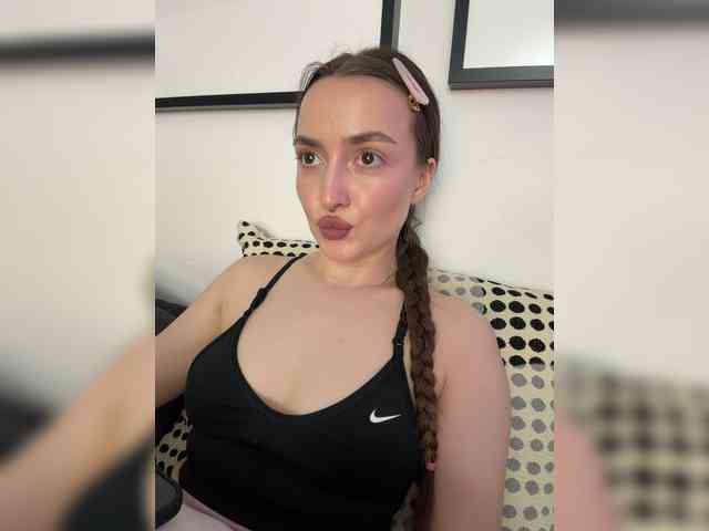ChloeMeow webcam