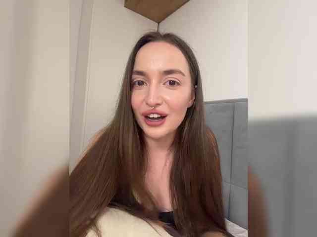 ChloeMeow webcam