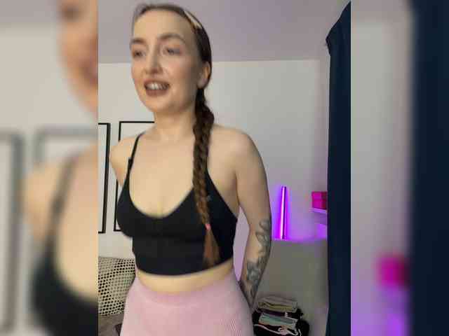 ChloeMeow webcam