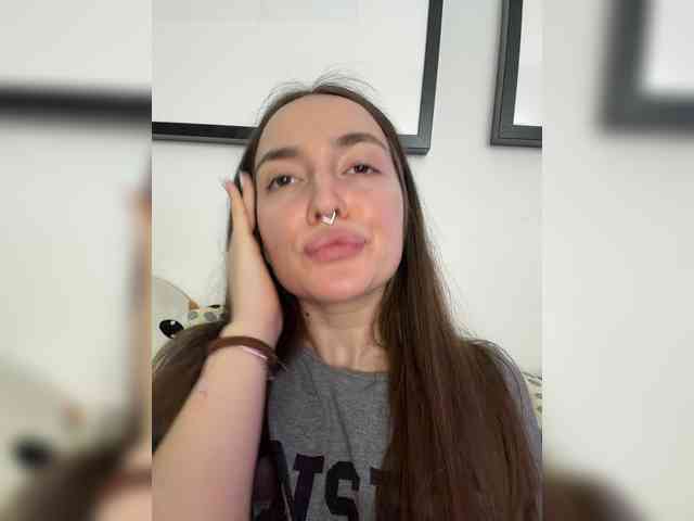 ChloeMeow webcam