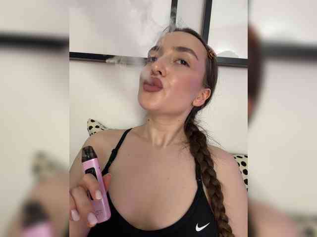 ChloeMeow webcam
