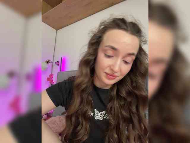 ChloeMeow webcam