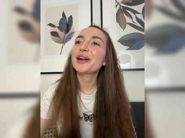ChloeMeow webcam