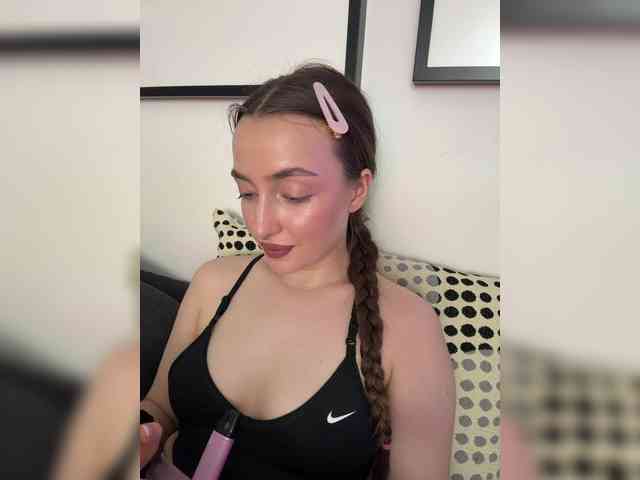 ChloeMeow webcam