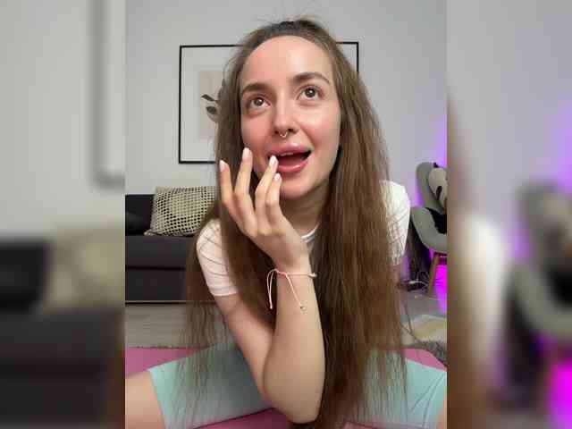 ChloeMeow webcam
