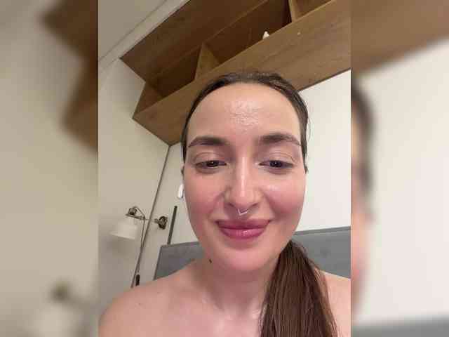ChloeMeow webcam