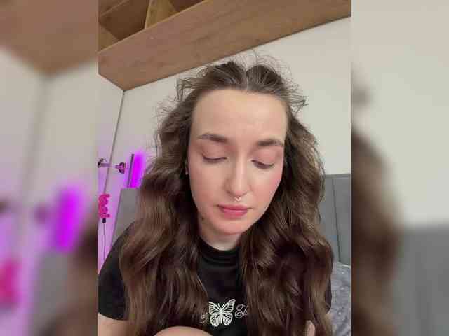 ChloeMeow webcam