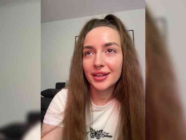 ChloeMeow webcam