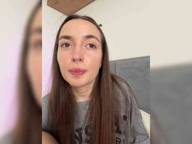 ChloeMeow webcam