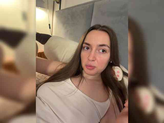 ChloeMeow webcam