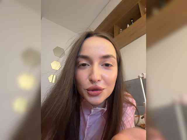 ChloeMeow webcam