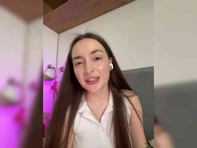 ChloeMeow webcam
