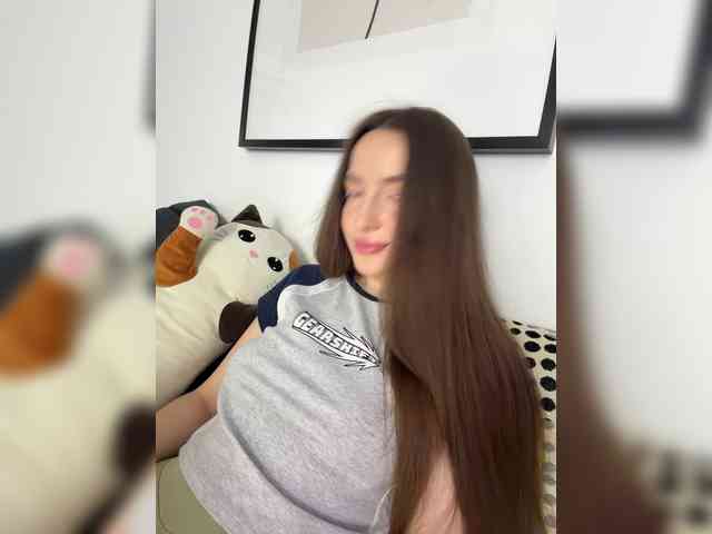 ChloeMeow webcam