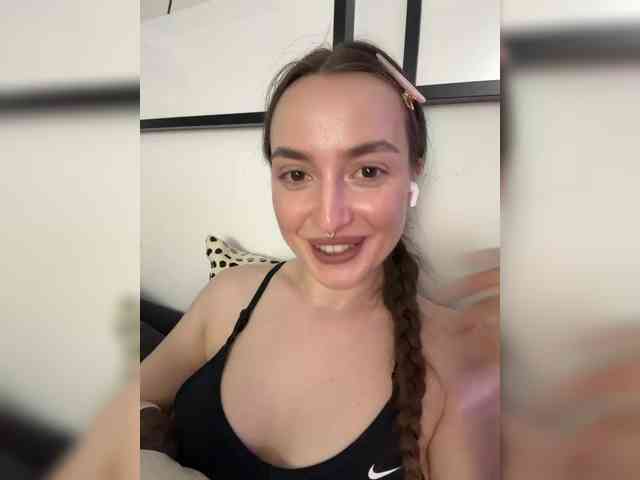 ChloeMeow webcam