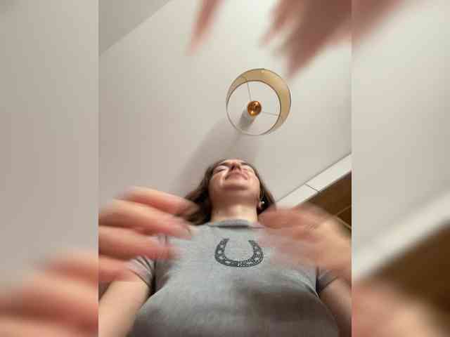 ChloeMeow webcam