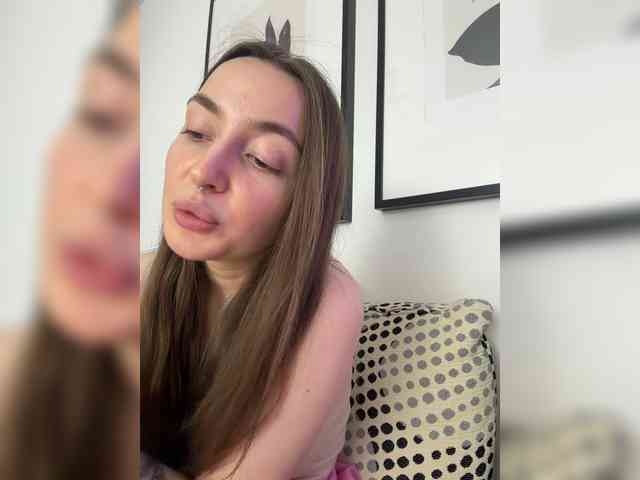 ChloeMeow webcam