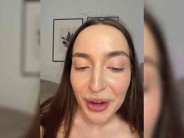 ChloeMeow webcam